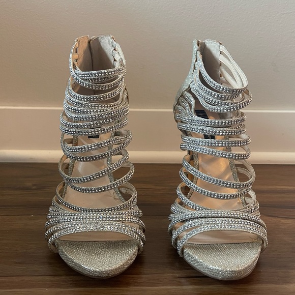 INC International Concepts Women’s Silver Rhinestone Heels Pumps - 8.5 - Picture 2 of 4